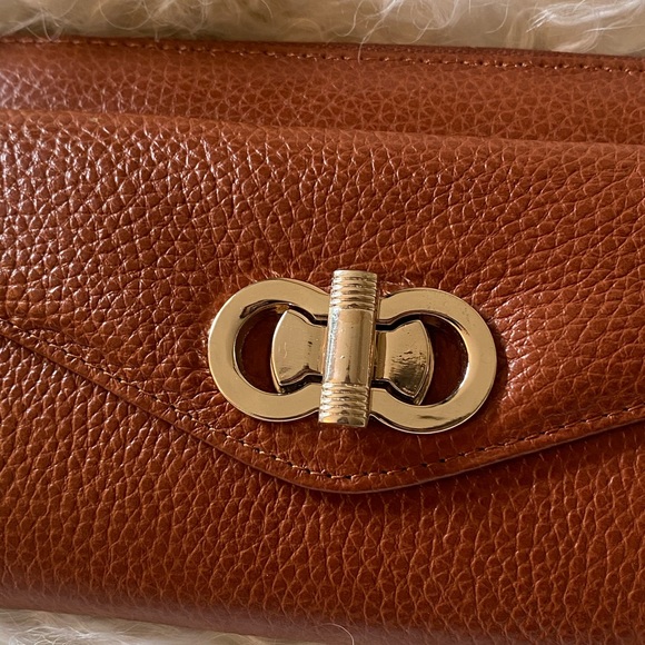 - NEW- Rowallan of Scotland Turn-Lock Wallet - Camel - Picture 11 of 12